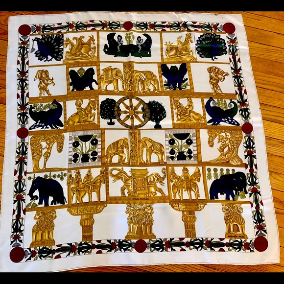 Authentic Carré Hermès « Torona » scarf